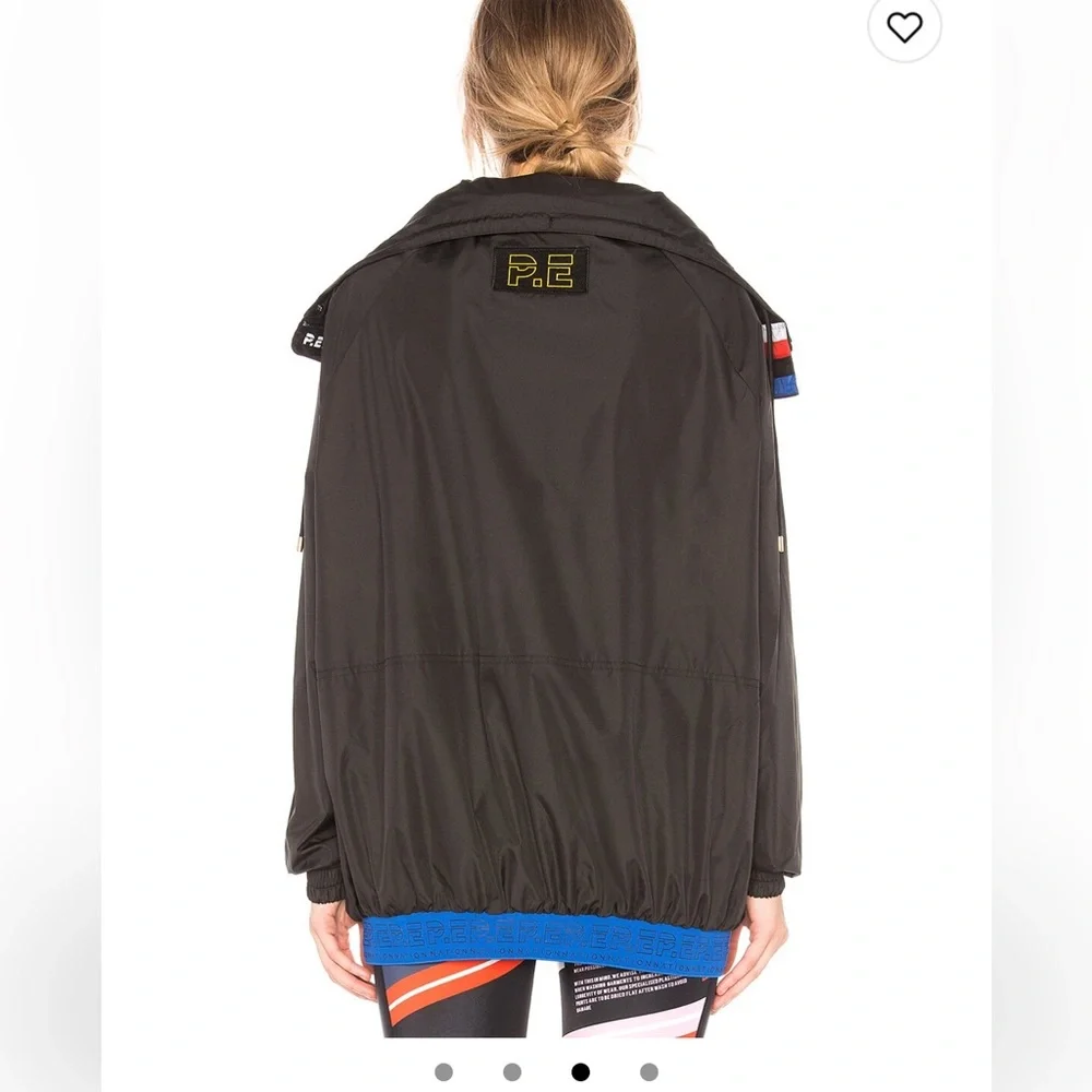 Windbreaker - Picture 6 of 7